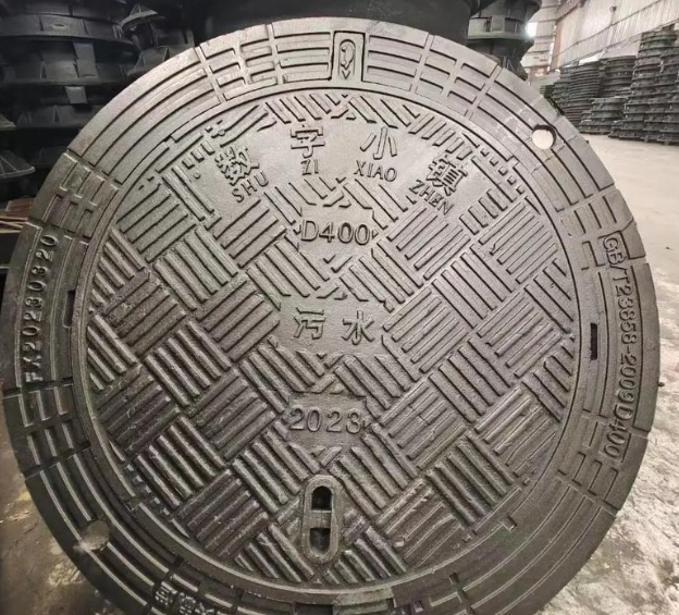 喀喇沁球墨铸铁防沉降井盖展示